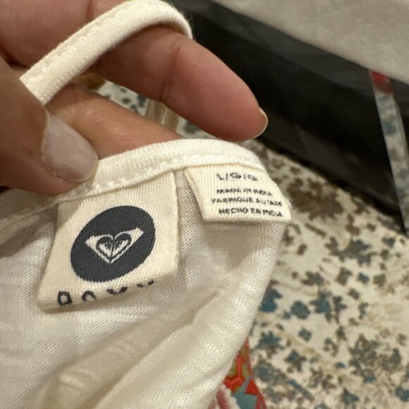 Roxy Womens Crocheted Accent Ivory Tank Top With Adjustable Straps size S - Picture 7 of 9